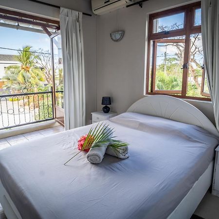 Charming Condo 黑河区 外观 照片