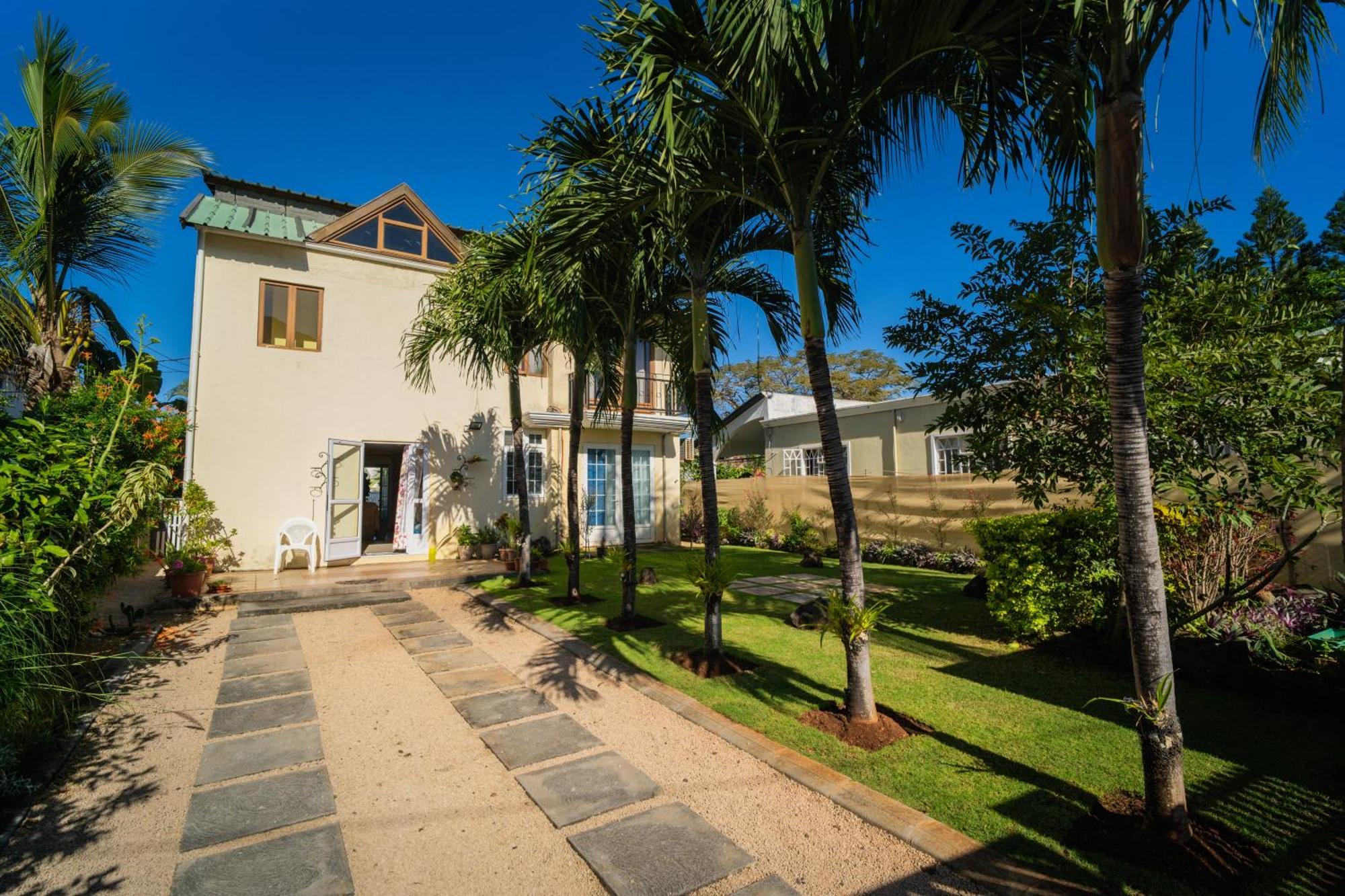 Charming Condo 黑河区 外观 照片